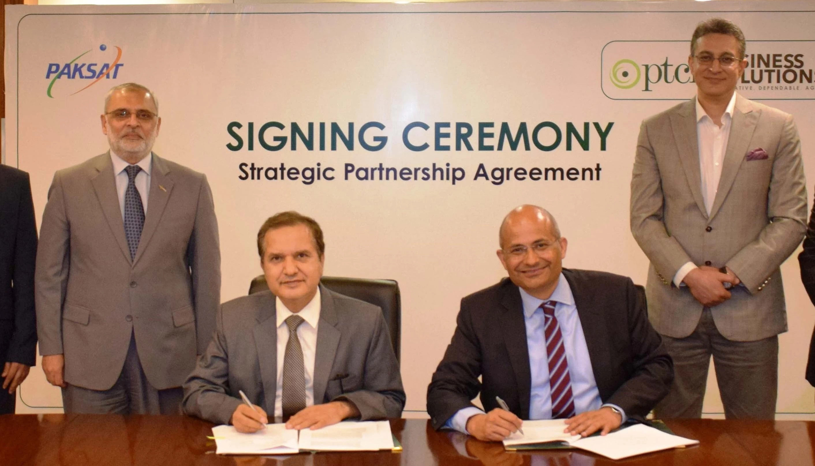 PTCL-PAKSAT partner for indigenisation and delivery of satellite services in Pakistan, region